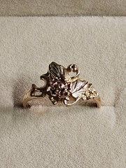 Vintage Artisan 10k Floral Grape Leaf Black Hills Gold Ring 1.4g Size 4