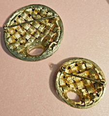 Vintage Sarah Coventry Brooches Basket Weave -Set of two 1.5 inches and .5in