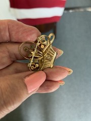 Vintage Van Dell 12K Gold Filled Flower Basket Brooch