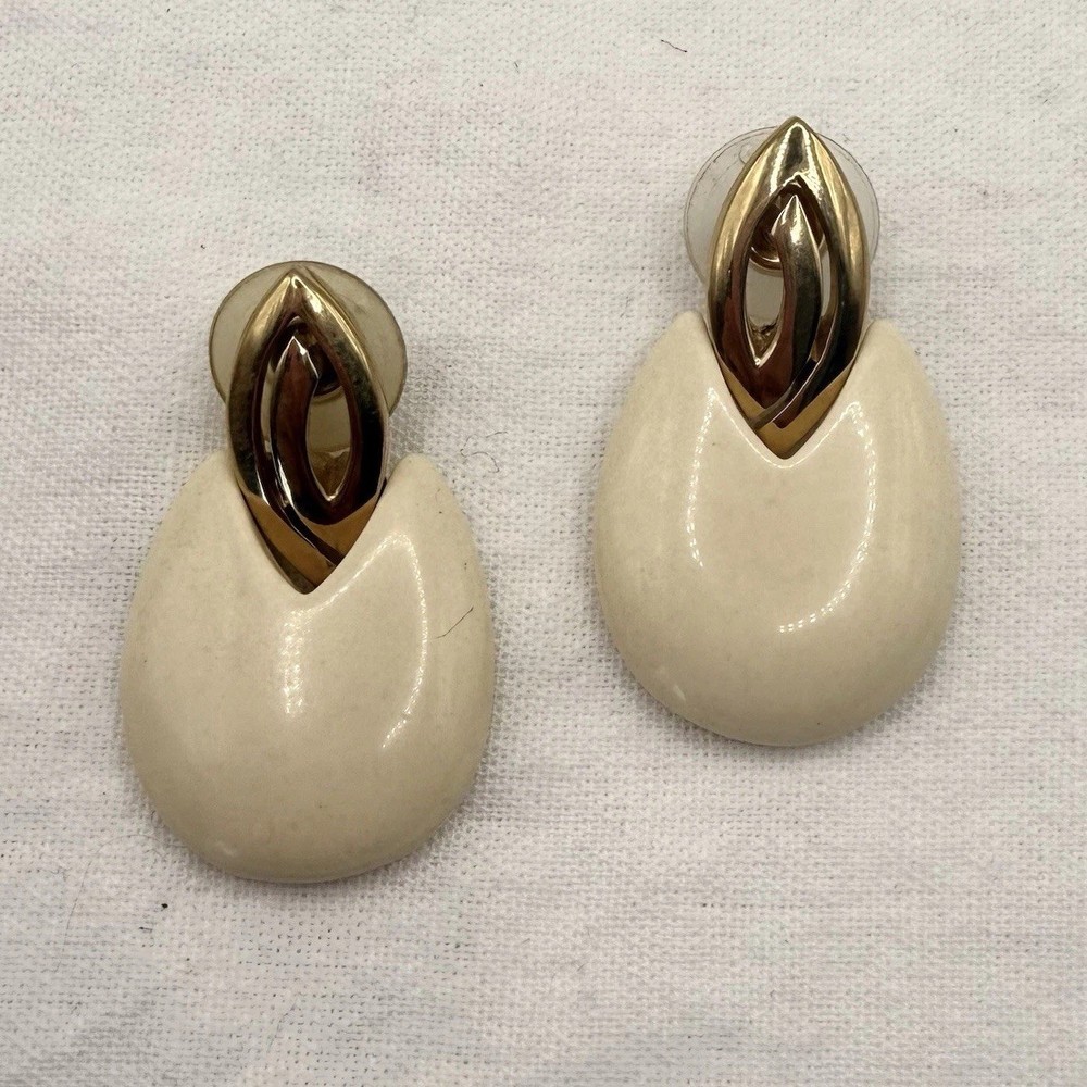 Vintage Cream & Gold Sculptural Pierced Drop Earrings 1.5”