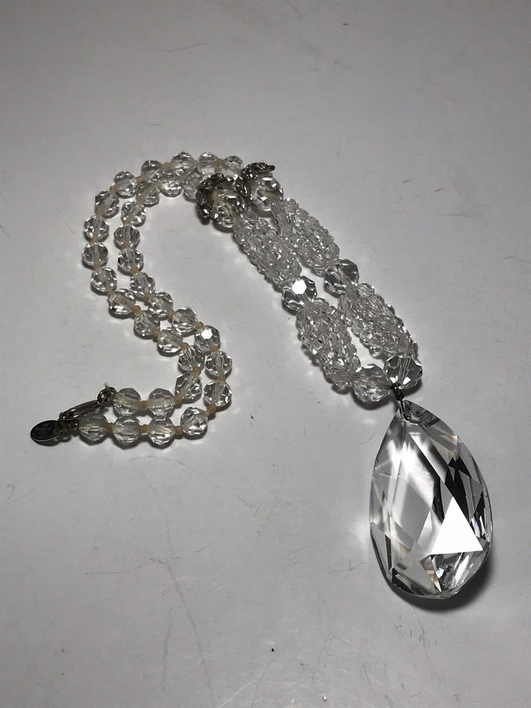 Vintage Les Bernard Icy Crystal Fashion Necklace W/Beautiful Pear Pendant 22”SEE