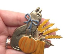 Vintage KC Kenneth Cole Fashion Enamel Cat Pumpkins Autumn Fall Brooch Pin