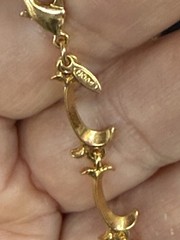 Vintage Avon Extraordinary Briolette Vine Gold Tone Tear Drop Y Dangle Necklace