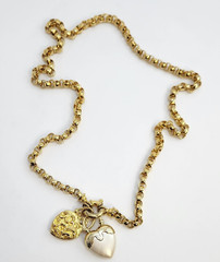 Vintage Joan Rivers Gold Tone Belcher Chain Heart Charm Necklace 32 in