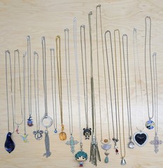 Lot Of 20 Vintage to Now Pendant Necklaces Jewelry