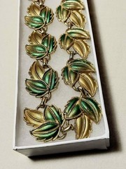 Vintage Green & Gold Enamel Metal Leaf Necklace