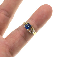 14k Solid Yellow Gold Natural Blue Sapphire and Diamond Ring Size 6