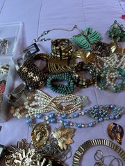 Vintage jewelry Lot