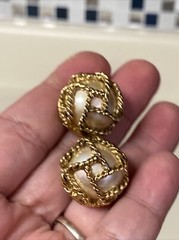 Vintage Carol Lee Earrings Large Statement Button Iridescent Pearl In Gold Cage