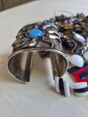 Bulk Costume Jewelry Junk Scrap Crafting 2 Lb Mixed Vintage & Contemporary Reuse