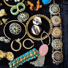 Vintage Jewelry Lot All Wearable 71 Pieces