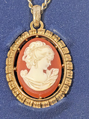 Avon Vintage Cameo Necklace 1993 Pewter Ornament Aspen Leaf Jewelry Lot NICE