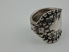 Nice Wide Vintage Rogers Silver Plate Forget Me Not Spoon Ring With CZ Sz 8.25
