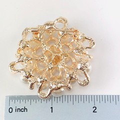 Brooch Simulated Pearl & Crystal Rhinestone Gold Tone