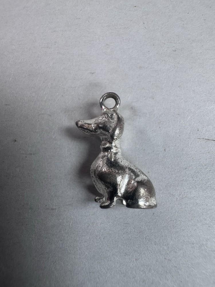 Vintage SIL Silver Dachshund Dog Charm Pendant 3.1g Wiener Puppy Bracelet Charm
