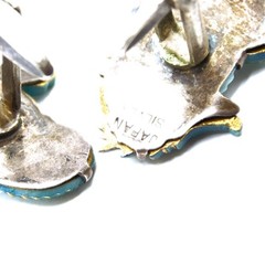 WHIMSICAL VINTAGE JAPANESE SEAHORSE ENAMEL CUFFLINKS, SILVER & ARITA PORCELAIN