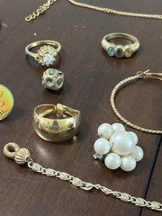 Vintage Estate Lot Of 30 Pieces Of Fashion Jewelry UNTESTED SEE DESCRIPTION