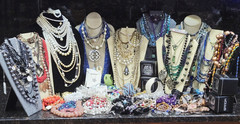 Estate Jewelry Lot 537 pc Signed Unsigned 32 lbs. Vintage to Now Jewelry Lot 21