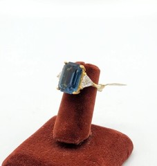 Vtg Sz 6 Ring Blue Clear Cubic Zirconia Signed 18KGE Gold Electroplated Jewelry