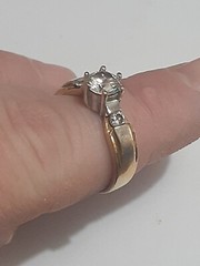 18K HGE Lind yellow & white gold plated prong set stone ring size 8.5