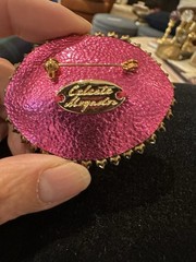 Celeste Mogador/ Bisou Vole/Stolen kiss brooch/French pin/Silk hand embroidered