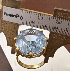 CARL F. BUCHERER 18K YELLOW GOLD BLUE TOPAZ LARGE COCKTAIL ESTATE RING SZ. 5.25