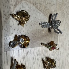 Vintage lot of Assorted Pins. 19 Pieces. Lot 296