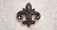 SILVER AND BLACK CZ FLEUR DE LIS PIN NEW