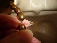 #37 vtg costume NECKLACE gold tone beads strung on chain