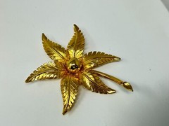 Vintage Goldtone Large 3-1/8″ FLOWER Brooch Pin