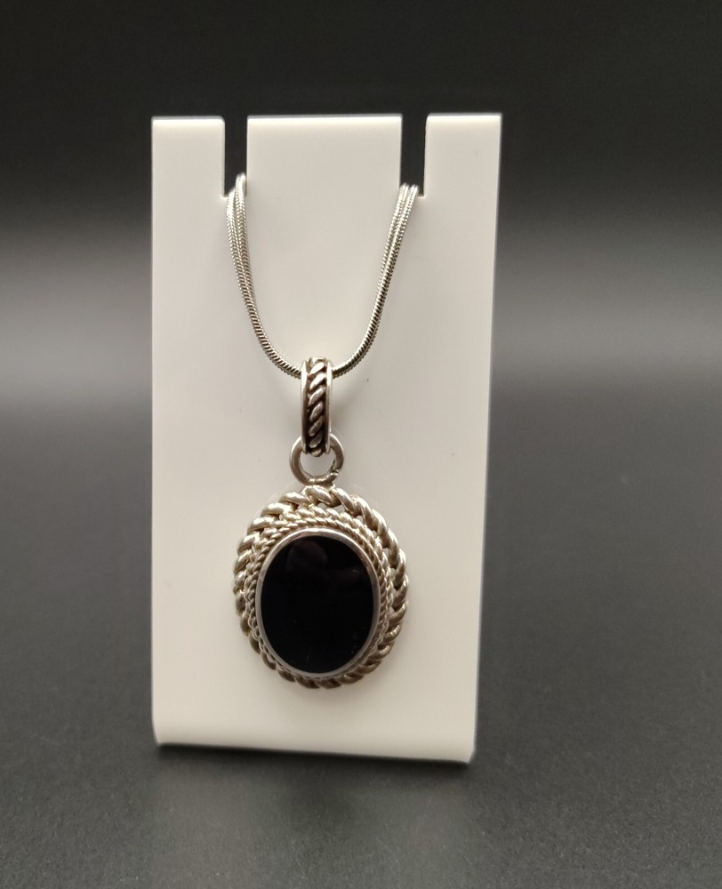 Black Onyx Pendant 1″ x 1″ (NO CHAIN)