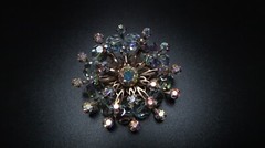 Vintage Rhinestone Brooch Sputnik Style Size: 4.5cm diameter BB5