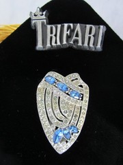 BEAUTIFUL ANTIQUE 1920’s ART DECO FAUX SAPPHIRE RHINESTONE POT METAL DRESS CLIP