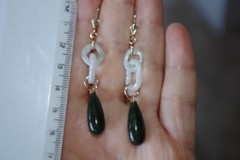 14K Vintage Interlocking Large Jade Elongated Leverback Earrings