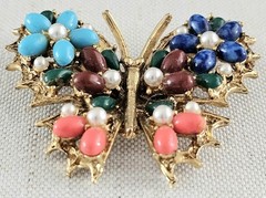 Vintage ART Brand Elegant Jeweled Butterfly Brooch Pin Gold Tone Jewelry 🦋