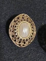 Vintage Faux Pearls Pendant/ Brooch with Earings Set in Small Jewlery Case