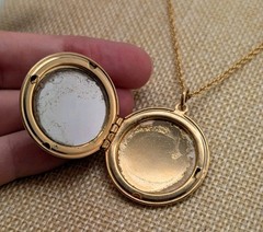 Vintage 40s Gold Tone “Dearest” Multicolor Rhinestone Locket Chain Necklace