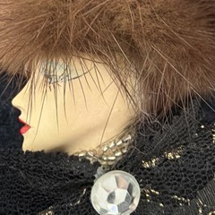 Vintage Brooch Pin Ladies Face With Fur Hat Bow At Neck