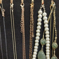 60 Piece Vintage-Now Jewelry Lot Necklaces Bracelets Brooches Earrings