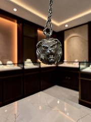 1970s Vintage Sterling Silver Lion Head Pendant On 18 Inch Sterling Chain