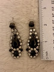VINTAGE RETRO DANGLE CHANDELIER EARRINGS WITH BLACK AND CLEAR RHINESTONES