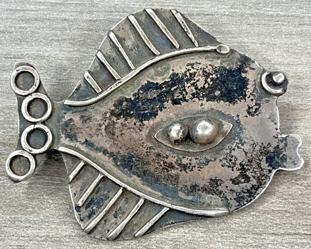 Vintage Modernist Sterling 925 Cartoon Look Fish Sea Life Beach Ocean Brooch Pin