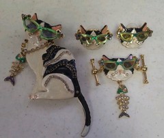 Signed LUNCH AT THE RITZ Kitty Cat Brooch Pin Bracelet and Earrings Vintage Set