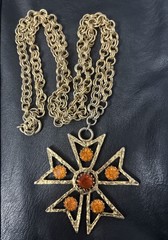 Vintage Edlee Pendant Necklace Maltese Cross Rhinestone Starburst Gold Tone 30”