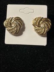 Gold Tone Metal Knotted Rope Nautical Post Earrings 1”