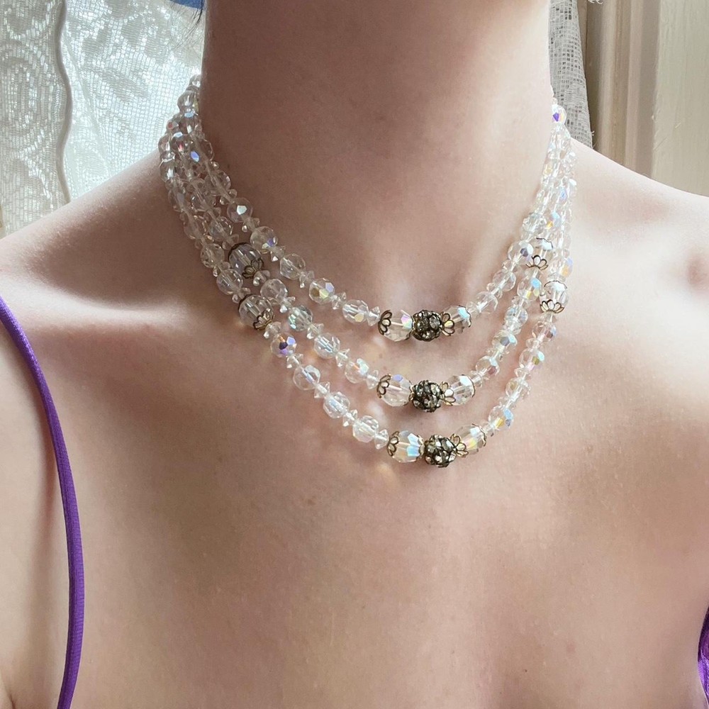 Vintage 1950s 1960s Iridescent Cut Glass Beaded Three Strand Necklace Fairy