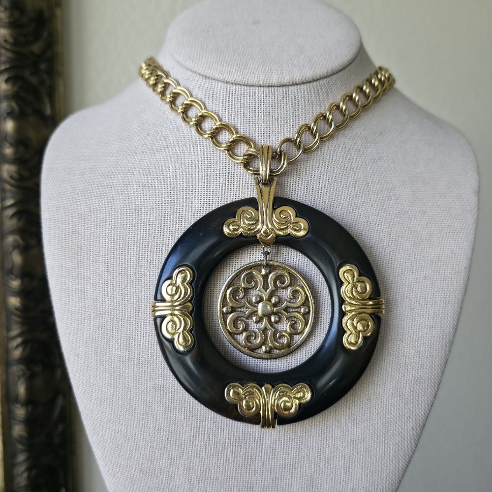 Vinatge Crown Trifari Necklace Large Brown Faux Tortuous Pendant Gold Tone Chain