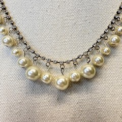 Rhinestone and Imitation Pearl Necklace Graduated Dangle Classic Old Money