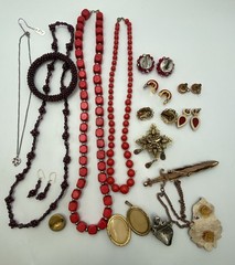 VINTAGE Red Jewelry Lot 17 Pcs 12oz Garnet Set Rhinestone Brooch Movie Prop