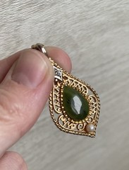 VTG Jade Nephrite Diamond Chip Gold Tone Filigree Cultured Pearl Necklace 18″